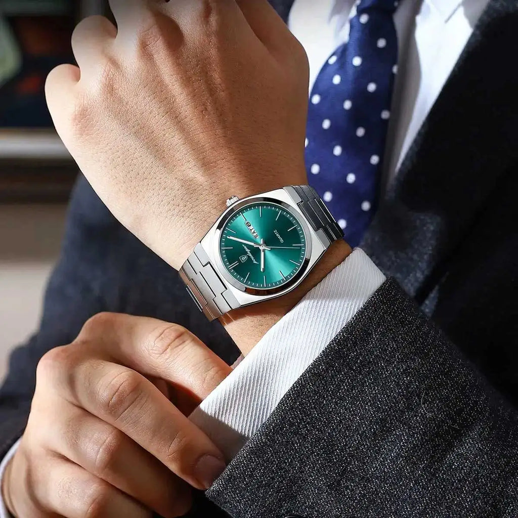 Poedagar Hot Sale 930 Luxury Quartz Watch Stainless Steel Men's Watches Waterproof Luminous Watch for Men
