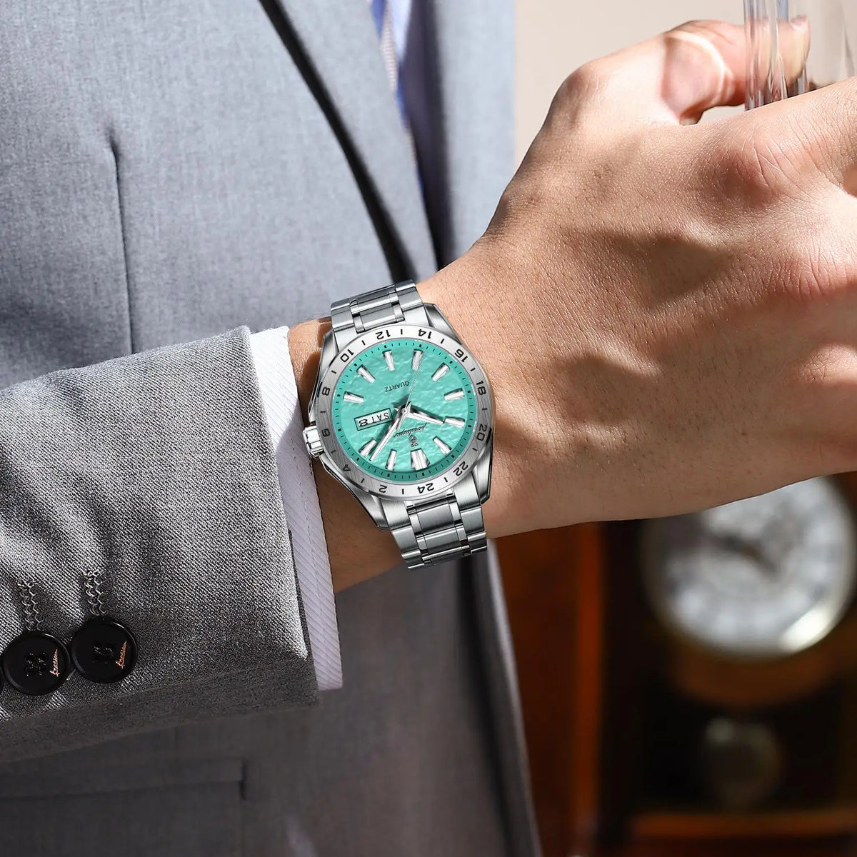 Poedagar 683 Waterproof Luminous Business Stainless Steel Strap Men's Quartz Watch with CE Certified